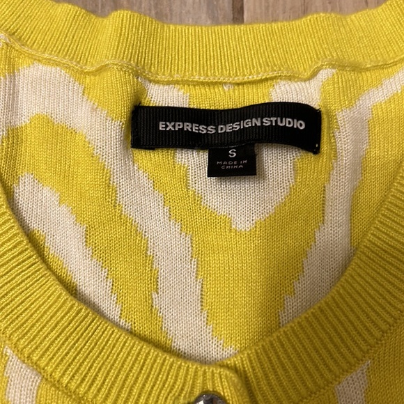 Express Design Studio knit cardigan size S - Picture 3 of 5